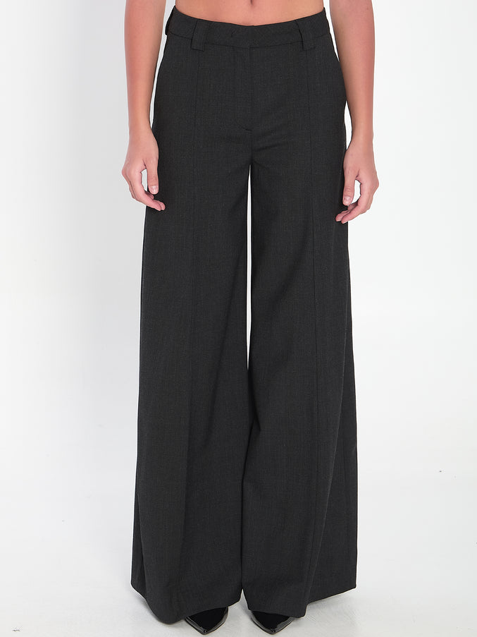 The Latest Alma Pants Grey