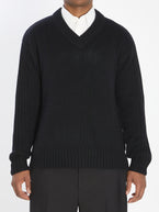 3 / Black
