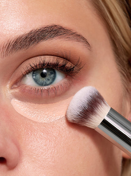 F26 Domed Concealer Brush - Sigma Beauty