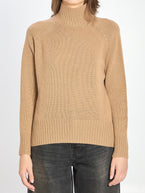 M / Beige