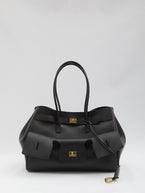 QT / Black