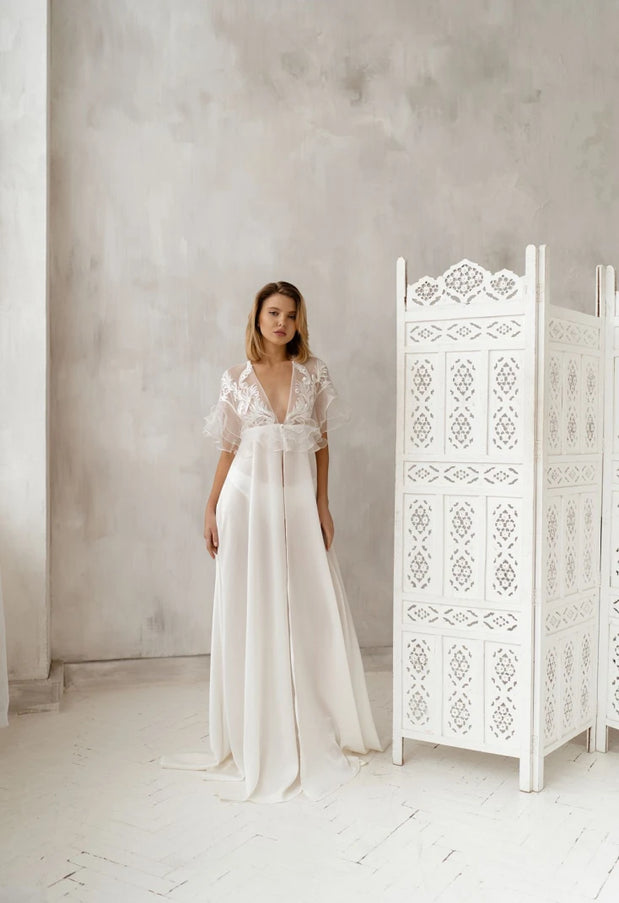 Pollardi Bridal Robe Aurelia Lace Cape Robe