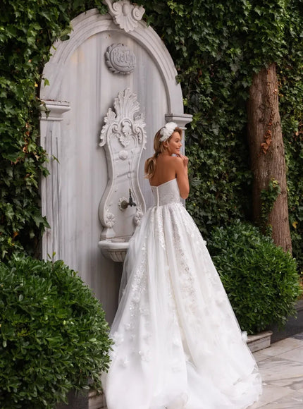 Panakeia – Strapless Sweetheart Ballgown Wedding Dress