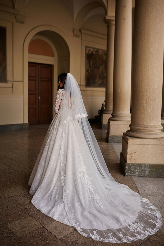 Polliss Embroidered Lace-Trimmed Wedding Veil