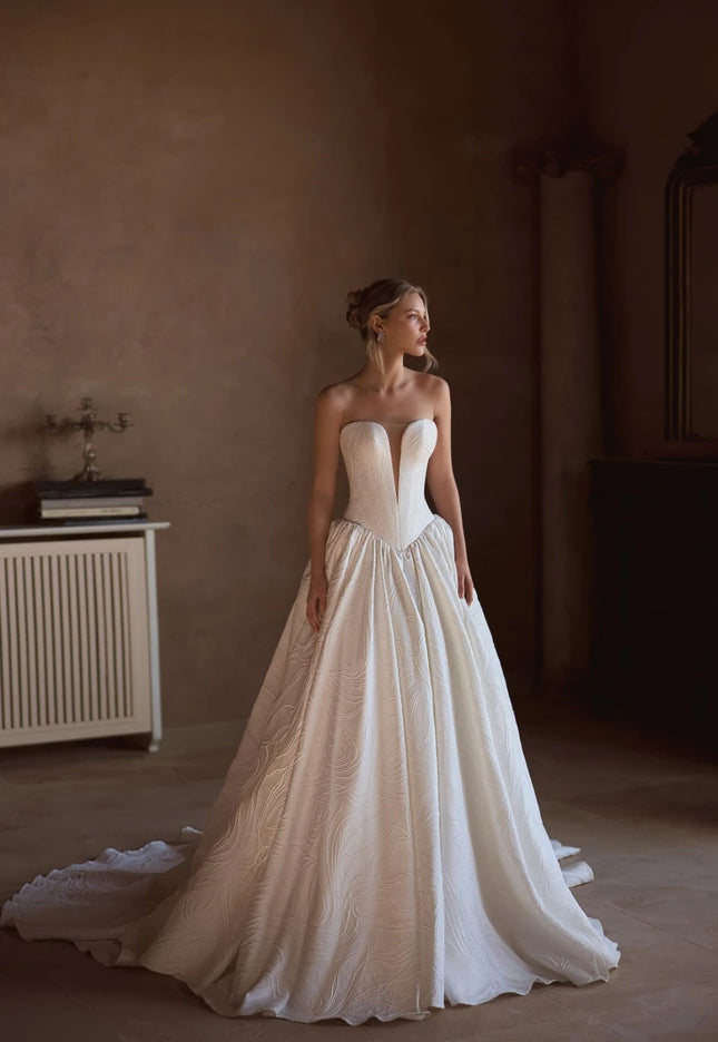 Sheila – Strapless Sweetheart Ball Gown Wedding Dress
