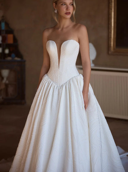 Sheila – Strapless Sweetheart Ball Gown Wedding Dress