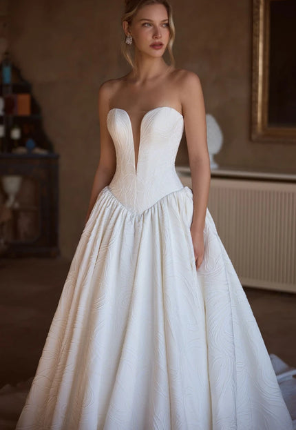 Sheila – Strapless Sweetheart Ball Gown Wedding Dress