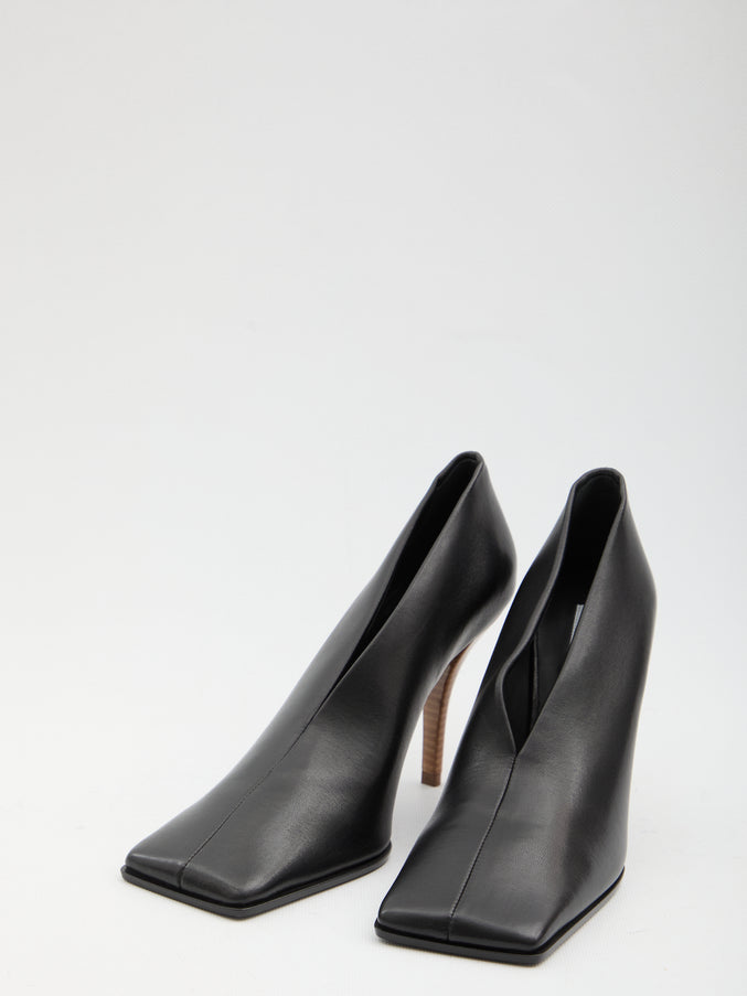 Alaia Soft Square Pumps