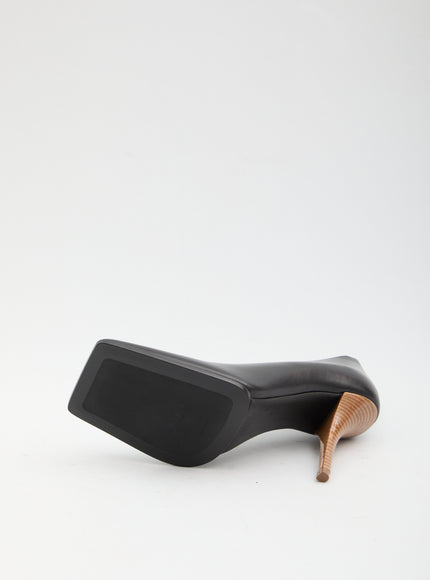 Alaia Soft Square Pumps