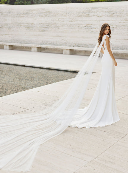 Rosa Clará Nanet – Sheath Wedding Dress with Lace Bodice