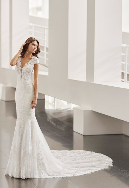 Rosa Clará Negara Lace Mermaid Wedding Dress