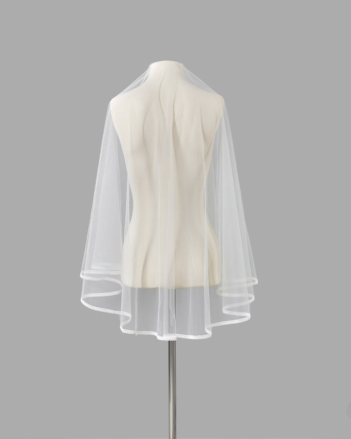 Rosa Clará Couture Soft Tulle Veil with Lace Edge
