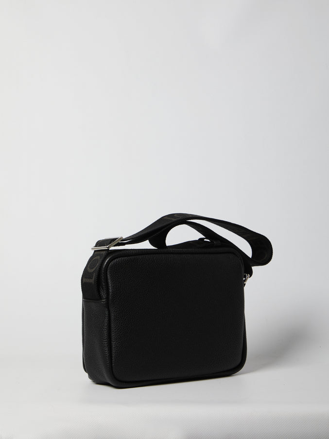 Loewe Pebble Messenger Shoulder Bag Medium