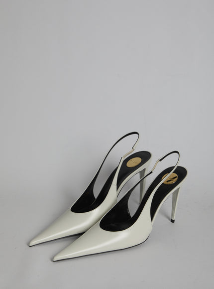 Saint Laurent Guermantes Pumps In Patent Leather
