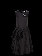 0 / Black