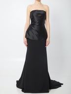 10 / Black