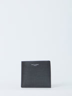 QT / Black