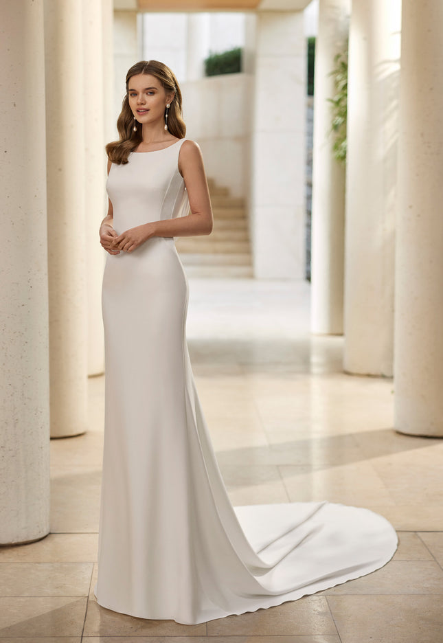 Rosa Clará Vaini Sheath Wedding Dress