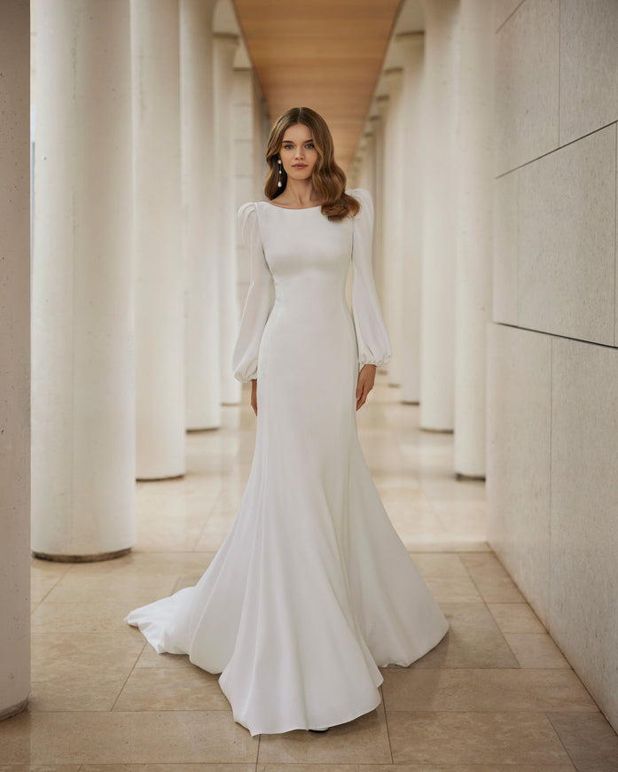 Vanes – Elegant Long-Sleeve Wedding Dress by Rosa Clará