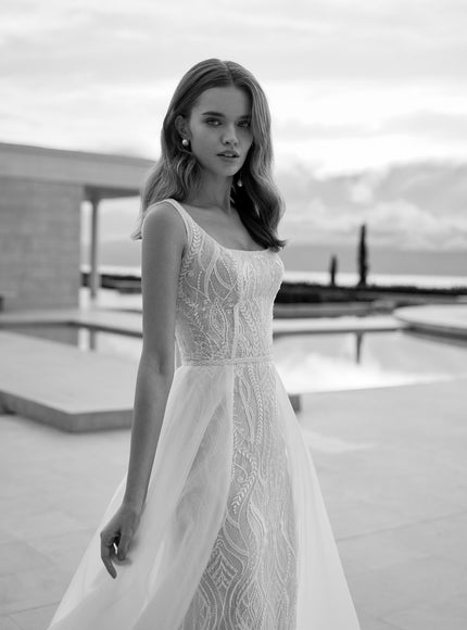 Rosa Clará Verocha Sheath-Style Wedding Dress