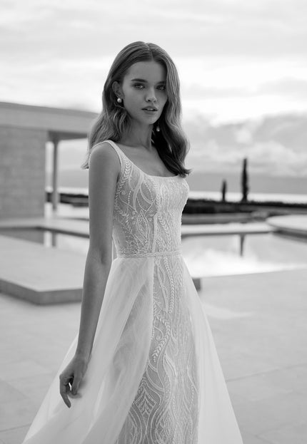 Rosa Clará Verocha Sheath-Style Wedding Dress