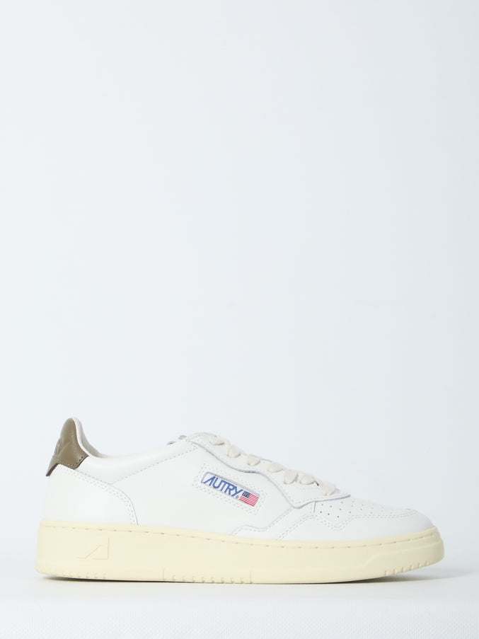 Autry Medalist Low Sneakers White
