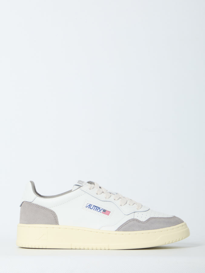 Autry Medalist Low Sneakers White