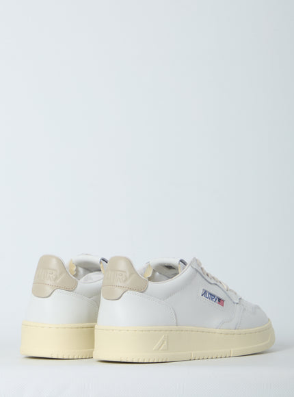 Autry Medalist Low Sneakers