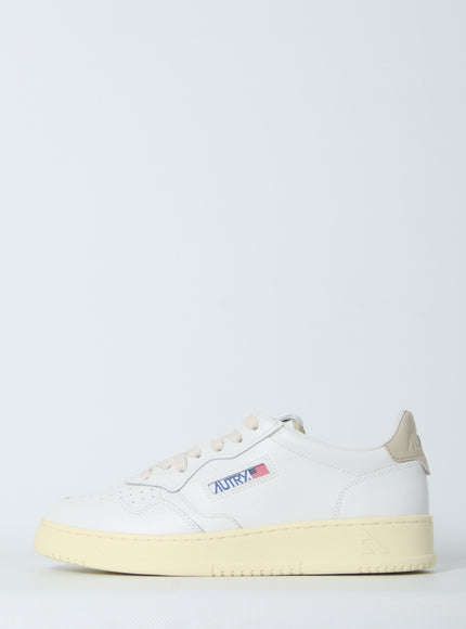 Autry Medalist Low Sneakers