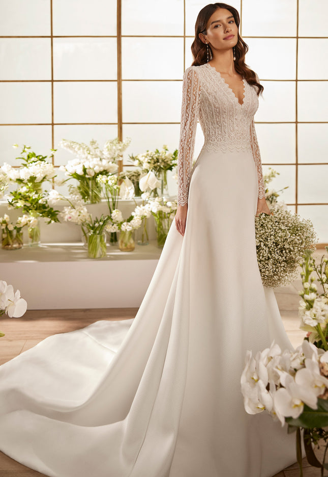 Rosa Clará Couture Marea Long Sleeve Lace Wedding Dress
