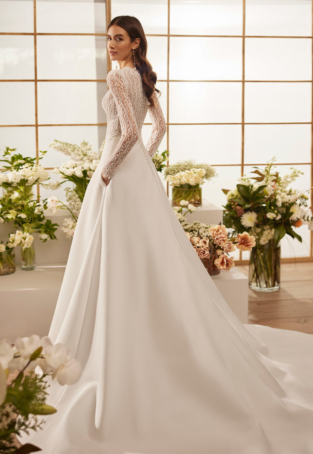 Rosa Clará Couture Marea Long Sleeve Lace Wedding Dress