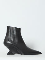 36 / Black
