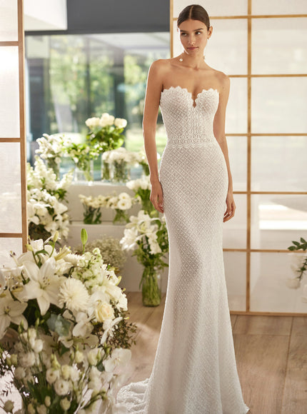 Rosa Clará Couture Miranda Strapless Lace Wedding Dress Without Skirt Overlay