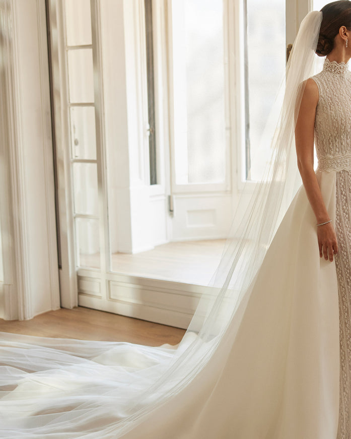 Rosa Clará Couture Princess Wedding Veil
