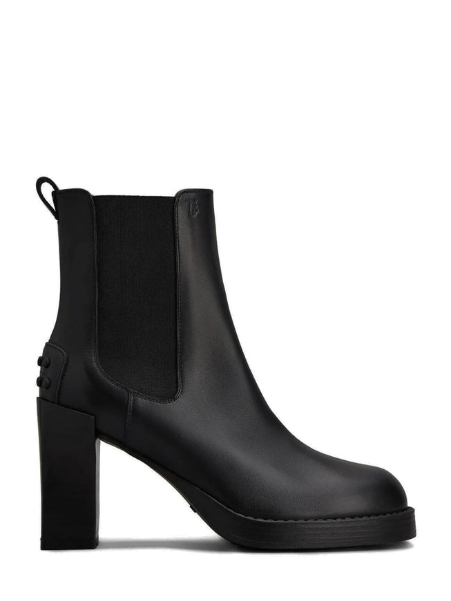Tod's Chelsea Boots In Leather Black