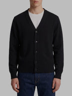 L / Black