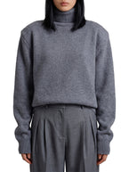 M / Grey
