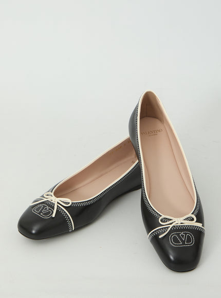 Valentino Garavani Vlogo Signature Ballet Flats