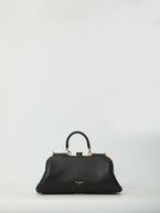 QT / Black