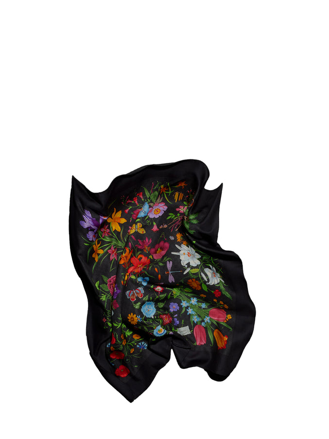 Gucci Wool And Silk Scarf With Gg Print