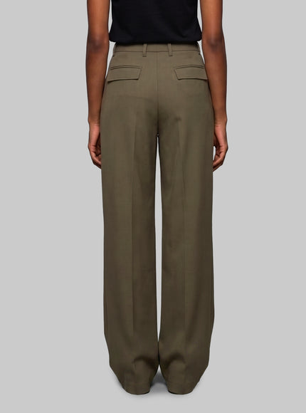 Sutton New York Light Stretch Canvas Pants In Military Green