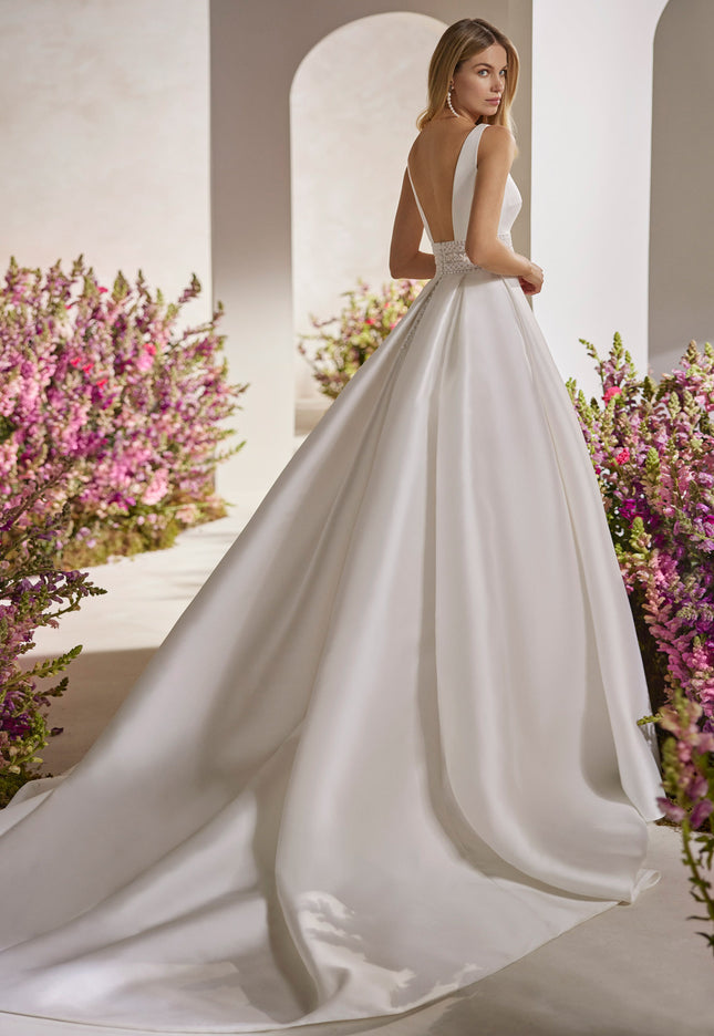 Rosa Clará Couture Tamina Mikado Wedding Dress