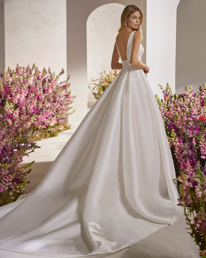 Rosa Clará Couture Tamina Mikado Wedding Dress