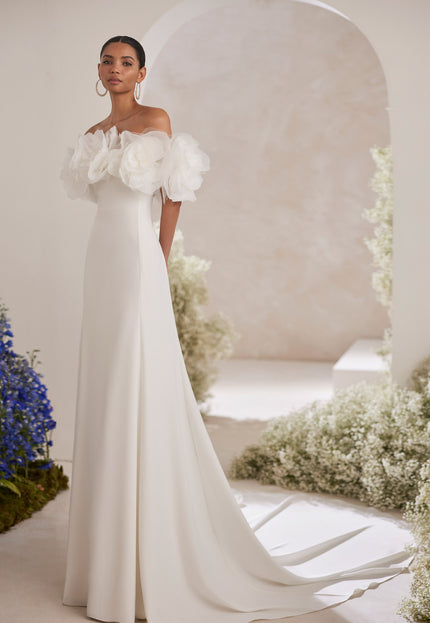 Rosa Clará Couture Tayden Strapless Crepe Wedding Gown