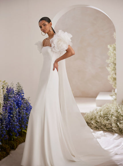 Rosa Clará Couture Tayden Strapless Crepe Wedding Gown