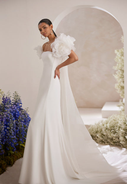 Rosa Clará Couture Tayden Strapless Crepe Wedding Gown