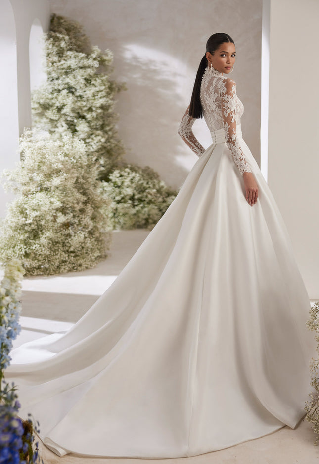 Rosa Clará Couture Tolosa Princess Wedding Dress