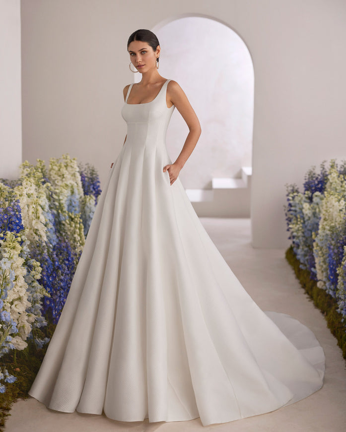 Rosa Clará Couture Tosca Square Neck Princess Wedding Dress