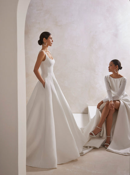 Rosa Clará Couture Tosca Square Neck Princess Wedding Dress