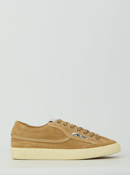Autry Windscape Low Sneakers In Suede Foam Beige